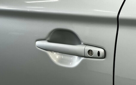 Mitsubishi Outlander III рестайлинг 3, 2017 год, 2 200 000 рублей, 6 фотография