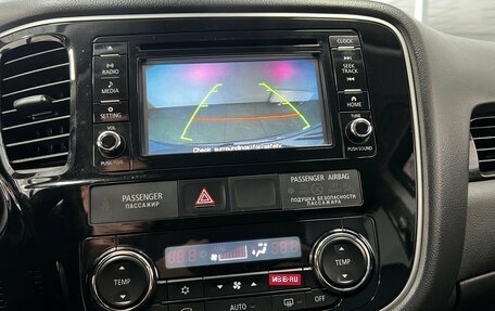 Mitsubishi Outlander III рестайлинг 3, 2017 год, 2 200 000 рублей, 8 фотография