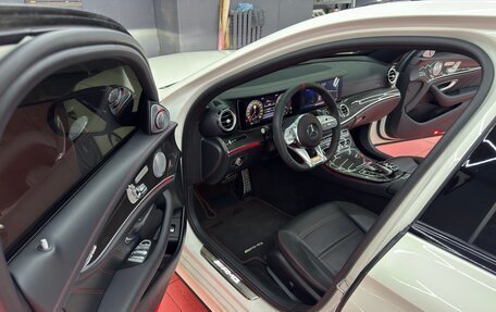 Mercedes-Benz E-Класс AMG, 2017 год, 3 970 000 рублей, 16 фотография