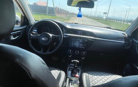 KIA Rio IV, 2017 год, 930 000 рублей, 5 фотография