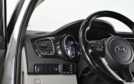 KIA Carnival III, 2018 год, 2 249 000 рублей, 10 фотография