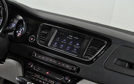 KIA Carnival III, 2018 год, 2 249 000 рублей, 11 фотография