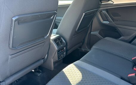 Volkswagen Tiguan II, 2018 год, 2 050 000 рублей, 8 фотография