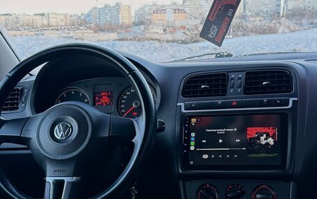 Volkswagen Polo VI (EU Market), 2012 год, 950 000 рублей, 10 фотография