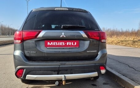Mitsubishi Outlander III рестайлинг 3, 2015 год, 1 450 000 рублей, 5 фотография