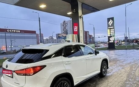 Lexus RX IV рестайлинг, 2020 год, 6 600 000 рублей, 3 фотография