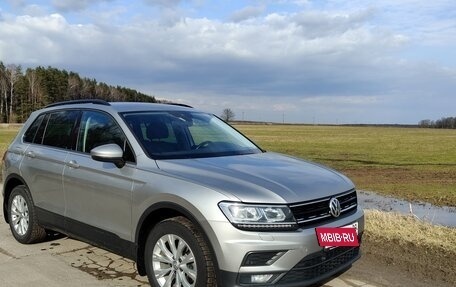 Volkswagen Tiguan II, 2019 год, 2 200 000 рублей, 2 фотография