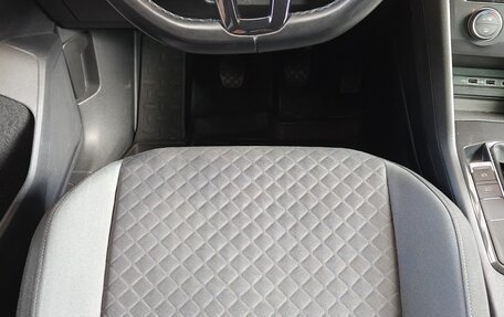 Volkswagen Tiguan II, 2019 год, 2 200 000 рублей, 8 фотография