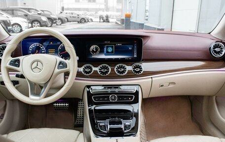 Mercedes-Benz E-Класс, 2017 год, 4 699 000 рублей, 11 фотография