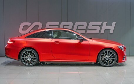 Mercedes-Benz E-Класс, 2017 год, 4 699 000 рублей, 5 фотография