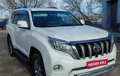 Toyota Land Cruiser Prado 150 рестайлинг 2, 2010 год, 2 500 000 рублей, 2 фотография