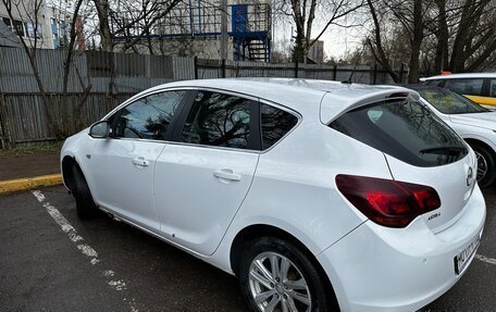 Opel Astra J, 2011 год, 750 000 рублей, 4 фотография