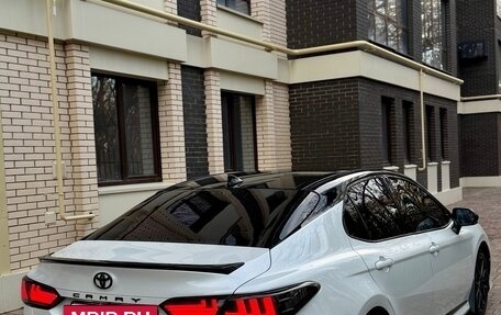 Toyota Camry, 2021 год, 3 450 000 рублей, 4 фотография