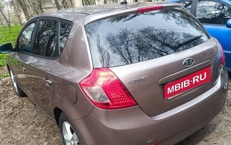 KIA cee'd I рестайлинг, 2010 год, 500 000 рублей, 2 фотография