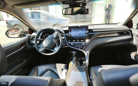 Toyota Camry, 2019 год, 2 950 000 рублей, 10 фотография