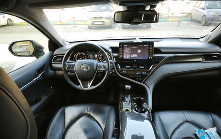 Toyota Camry, 2019 год, 2 950 000 рублей, 9 фотография