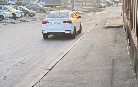 Hyundai Solaris II рестайлинг, 2017 год, 6 фотография