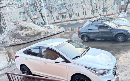 Hyundai Solaris II рестайлинг, 2017 год, 9 фотография