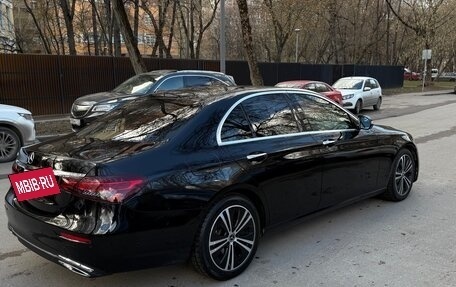 Mercedes-Benz E-Класс, 2021 год, 3 390 000 рублей, 5 фотография