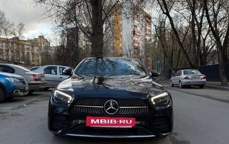 Mercedes-Benz E-Класс, 2021 год, 3 390 000 рублей, 4 фотография