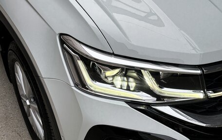 Volkswagen Taos, 2022 год, 4 200 000 рублей, 3 фотография