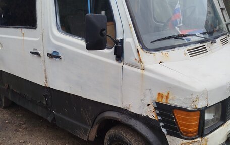 Mercedes-Benz G-Класс W463 рестайлинг _ii, 1987 год, 120 000 рублей, 3 фотография