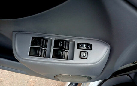 Toyota RAV4, 2002 год, 700 000 рублей, 8 фотография