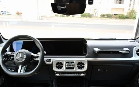 Mercedes-Benz G-Класс W463 рестайлинг _iii, 2024 год, 18 000 000 рублей, 14 фотография