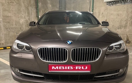 BMW 5 серия, 2013 год, 1 750 000 рублей, 2 фотография