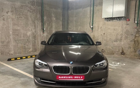 BMW 5 серия, 2013 год, 1 750 000 рублей, 3 фотография
