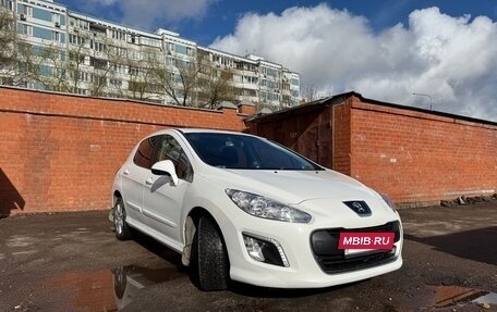 Peugeot 308 II, 2011 год, 850 000 рублей, 3 фотография