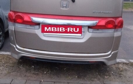 Honda Stepwgn III, 2005 год, 885 000 рублей, 2 фотография