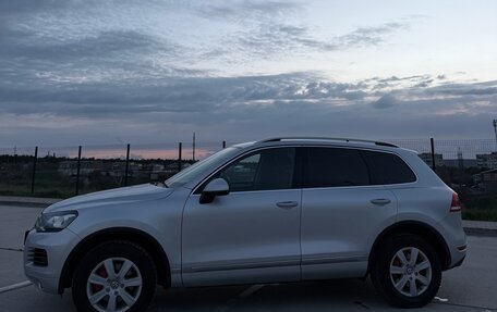 Volkswagen Touareg III, 2011 год, 1 739 000 рублей, 3 фотография