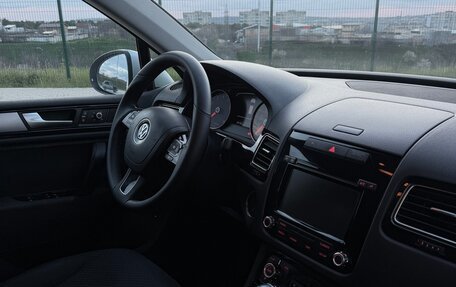 Volkswagen Touareg III, 2011 год, 1 739 000 рублей, 9 фотография