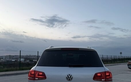 Volkswagen Touareg III, 2011 год, 1 739 000 рублей, 5 фотография