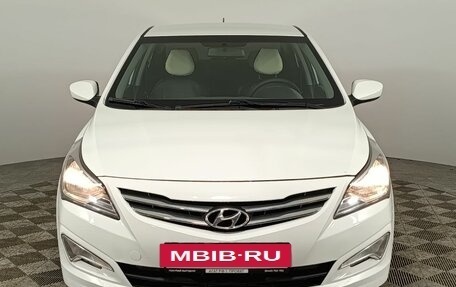 Hyundai Solaris II рестайлинг, 2015 год, 1 200 000 рублей, 2 фотография