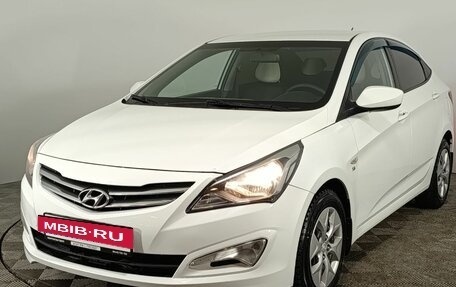 Hyundai Solaris II рестайлинг, 2015 год, 1 200 000 рублей, 3 фотография