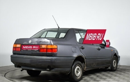 Volkswagen Vento, 1993 год, 120 000 рублей, 5 фотография