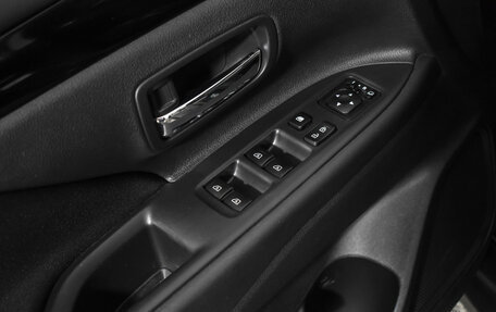 Mitsubishi Outlander III рестайлинг 3, 2021 год, 2 290 000 рублей, 10 фотография