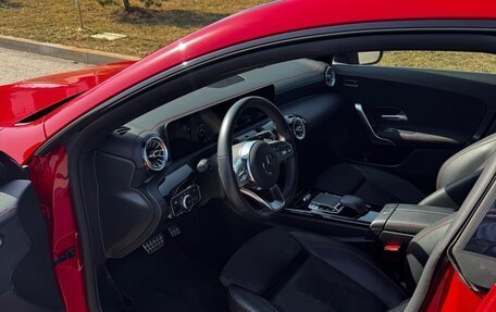 Mercedes-Benz CLA, 2019 год, 3 000 000 рублей, 3 фотография