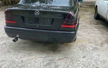 Mercedes-Benz C-Класс, 1995 год, 160 000 рублей, 3 фотография