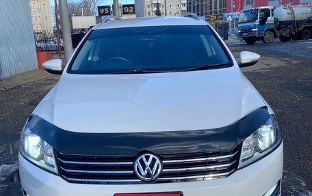 Volkswagen Passat B7, 2011 год, 930 000 рублей, 2 фотография