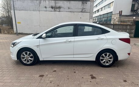 Hyundai Solaris II рестайлинг, 2014 год, 1 030 000 рублей, 3 фотография