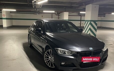 BMW 3 серия, 2018 год, 2 875 000 рублей, 3 фотография