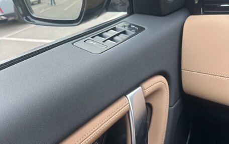 Land Rover Discovery Sport I рестайлинг, 2024 год, 5 540 000 рублей, 12 фотография