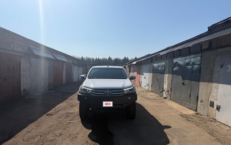 Toyota Hilux VIII, 2015 год, 3 150 000 рублей, 7 фотография