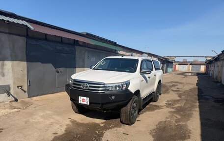 Toyota Hilux VIII, 2015 год, 3 150 000 рублей, 11 фотография