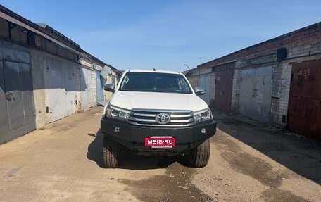 Toyota Hilux VIII, 2015 год, 3 150 000 рублей, 4 фотография