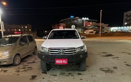 Toyota Hilux VIII, 2015 год, 3 150 000 рублей, 5 фотография