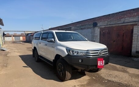 Toyota Hilux VIII, 2015 год, 3 150 000 рублей, 9 фотография